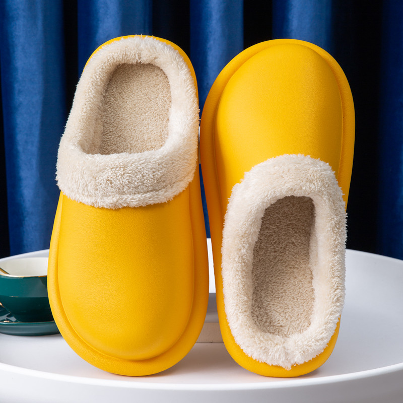 Classic Comfort winter slippers with thick cushioned sole, side view