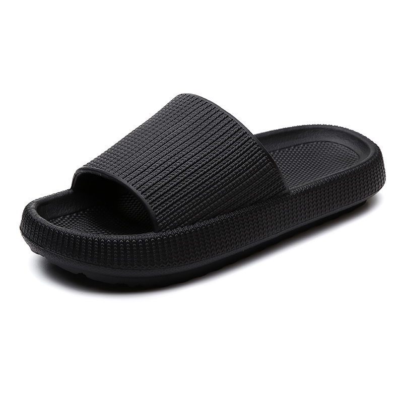 OAKAA unisex comfort slides in black